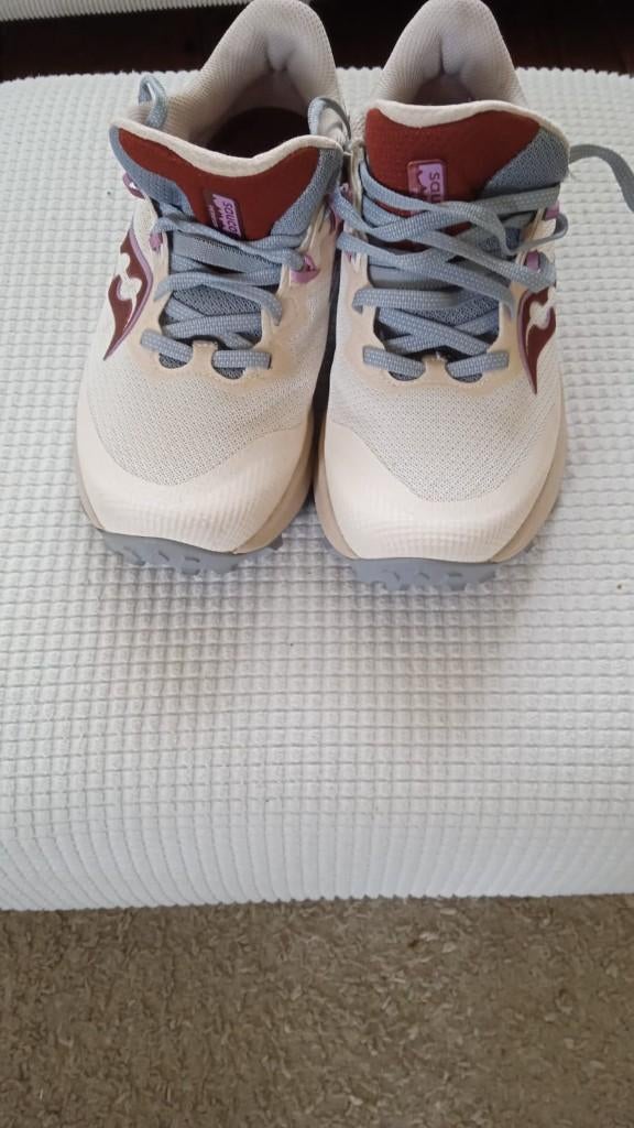SAUCONY 38,5, Hardloopschoenen, Verzenden, Saucony, Zo goed als nieuw