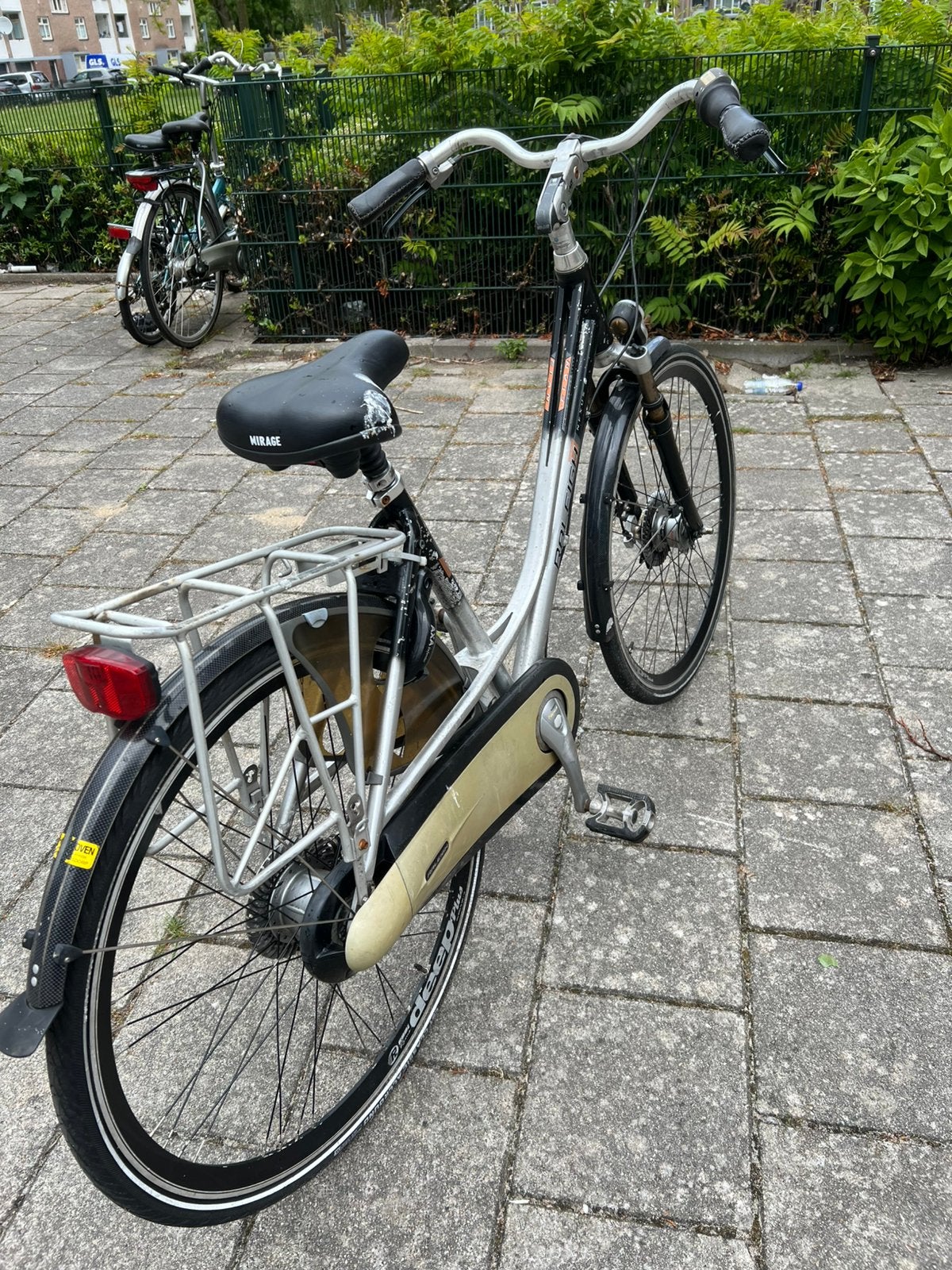 Raleigh damesfiets, Fietsen en Brommers, Fietsen | Dames | Damesfietsen, Ophalen, Zo goed als nieuw, Overige merken, Versnellingen