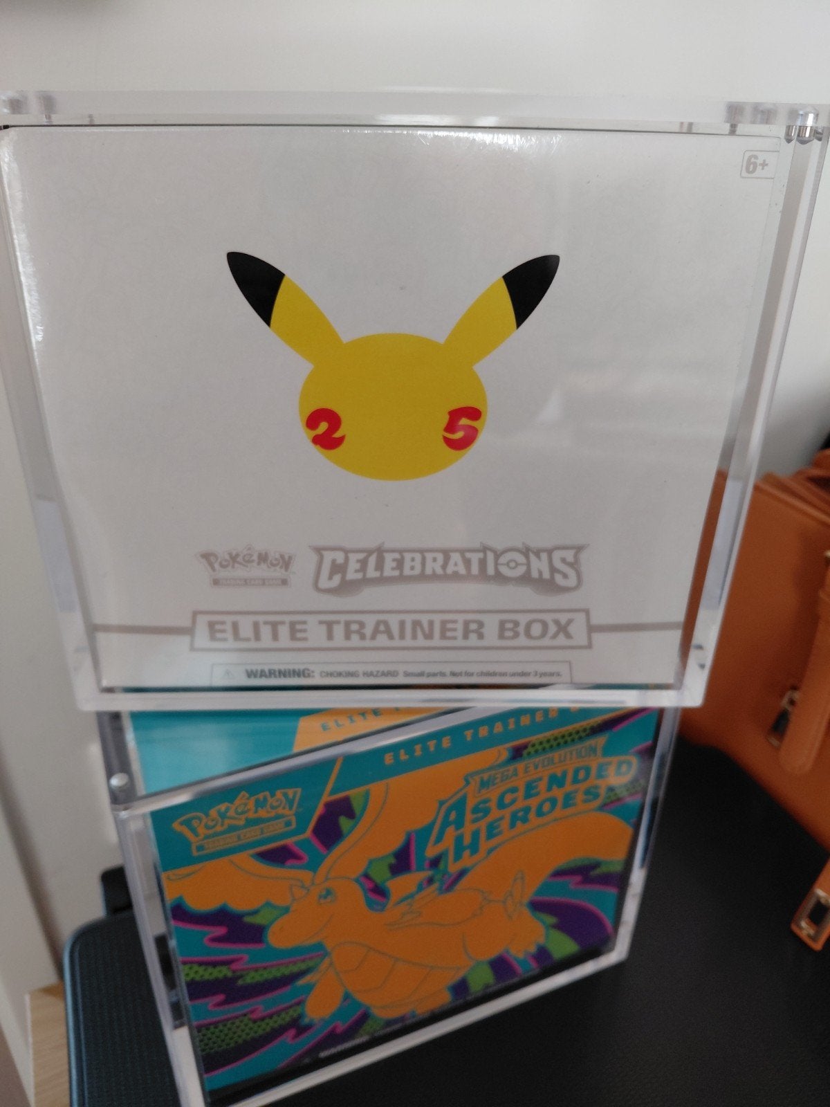 Pokémon 25th celebration etb, Ophalen of Verzenden, Nieuw, Boosterbox, Foil