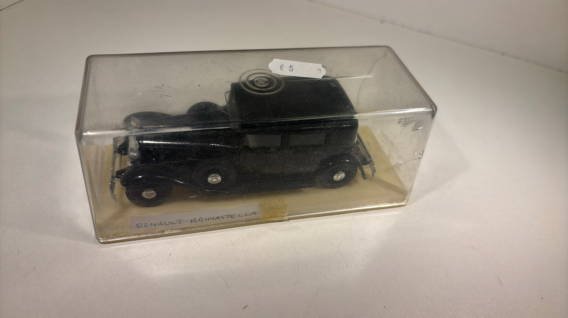 Renault reinastella solido 1.43, Auto, Solido, Ophalen of Verzenden, A