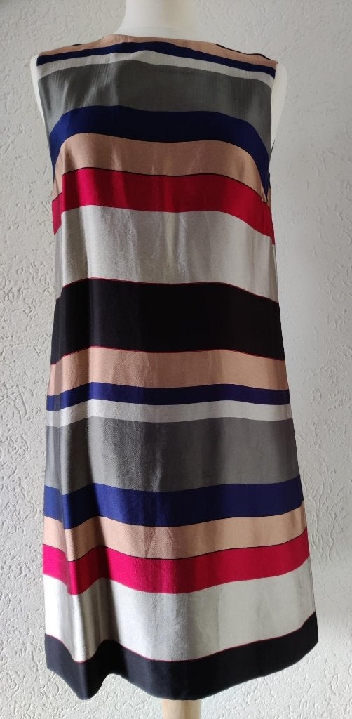 Escada stijlvolle jurk grijs/blauw/zwart/rood/bruin maat 36, Meerkleurig, Escada, Ophalen of Verzenden, Zo goed als nieuw