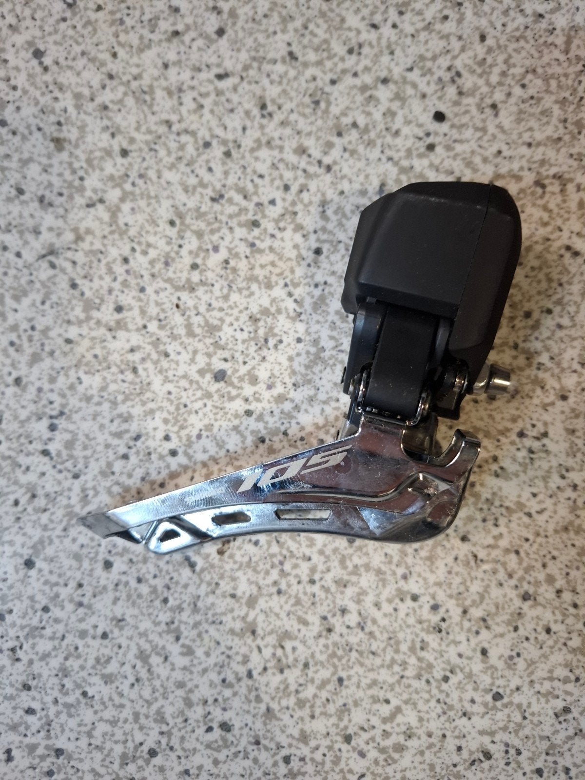 Shimano 105 Voorderailleur nieuw, Nieuw, Ophalen of Verzenden, Derailleur of Ketting, Aluminium