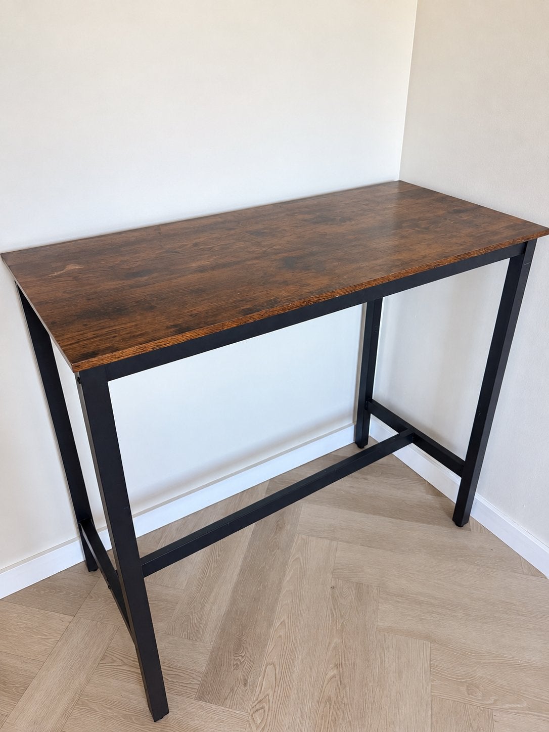 Stijlvolle bartafel met industrieel design, Ophalen, Gebruikt