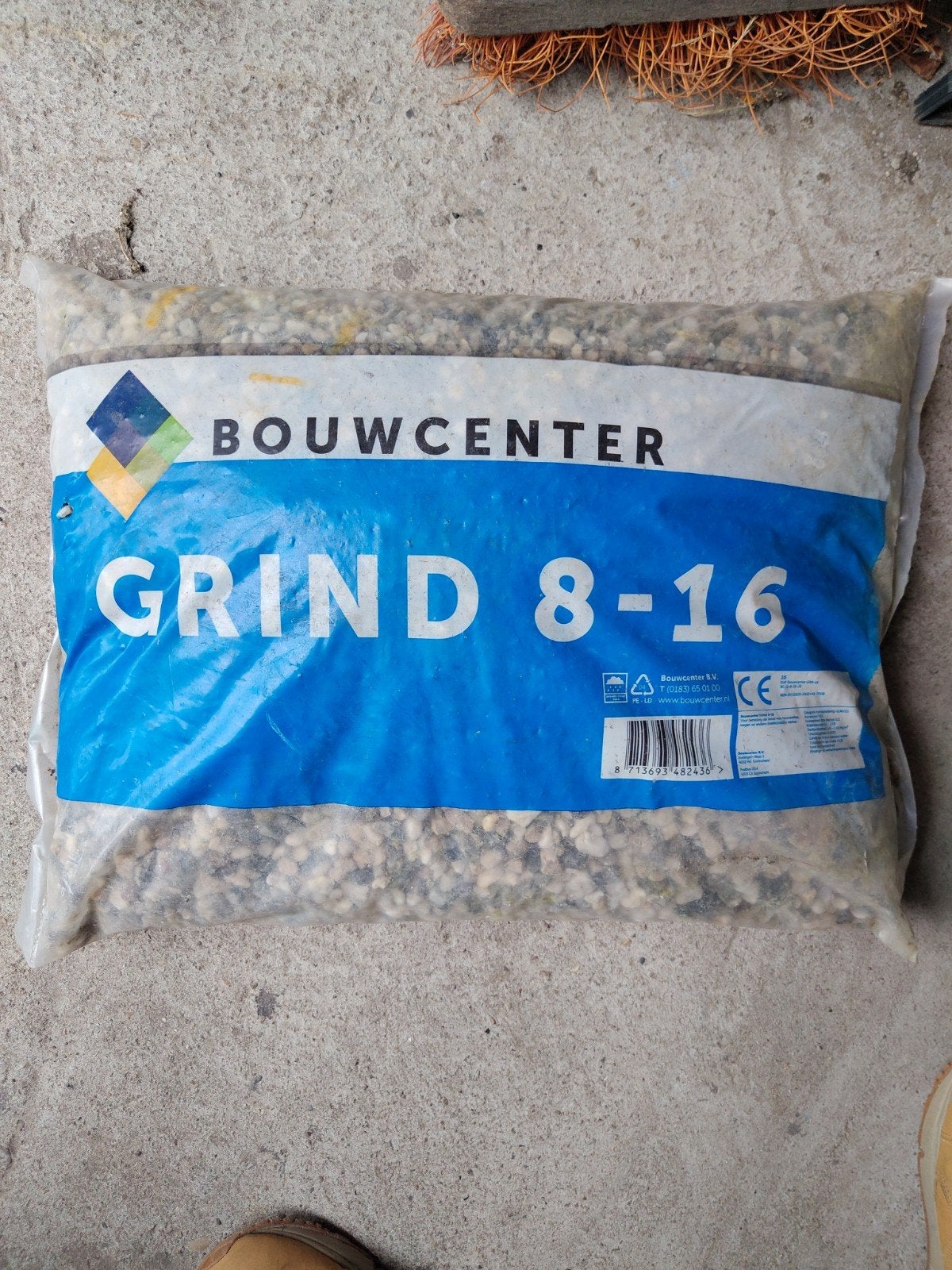 Gratis 25kg zak grind voor vijver of drainage in Eerbeek, Ophalen