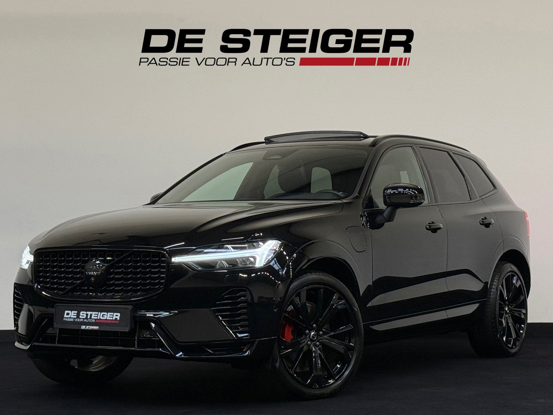 Volvo XC60 2.0 T6 Plug-in hybrid AWD Ultimate Dark Pano ACC, Auto's, Volvo, Automaat, Dealer onderhouden, Gebruikt, 4 cilinders