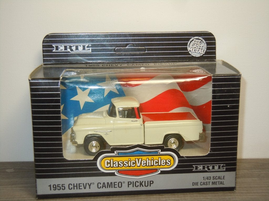 1955 Chevy Cameo Pickup - ERTL 1:43 - in Box, Overige merken, Auto, Verzenden, Zo goed als nieuw