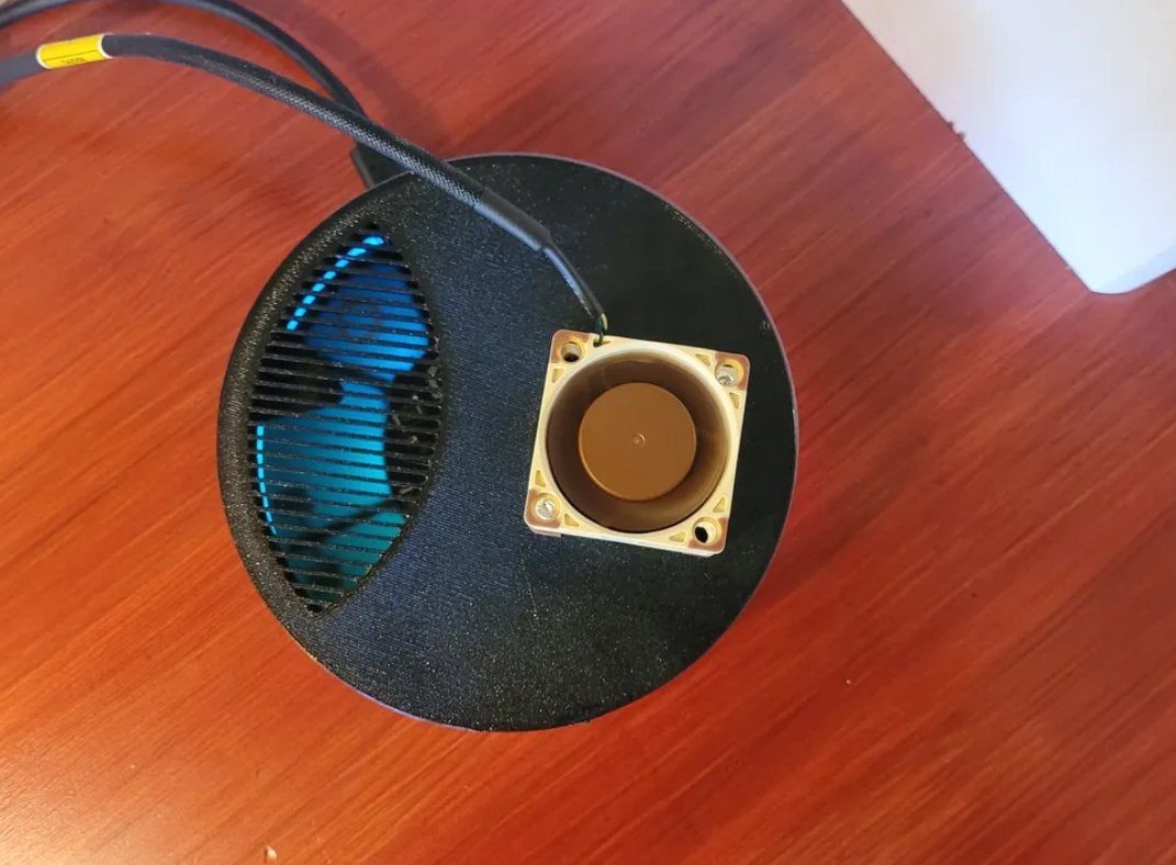 Homey Pro Koelplaat - Zwart/Wit (Geen Ventilator), Computers en Software, Ophalen of Verzenden, Nieuw, Luchtkoeling