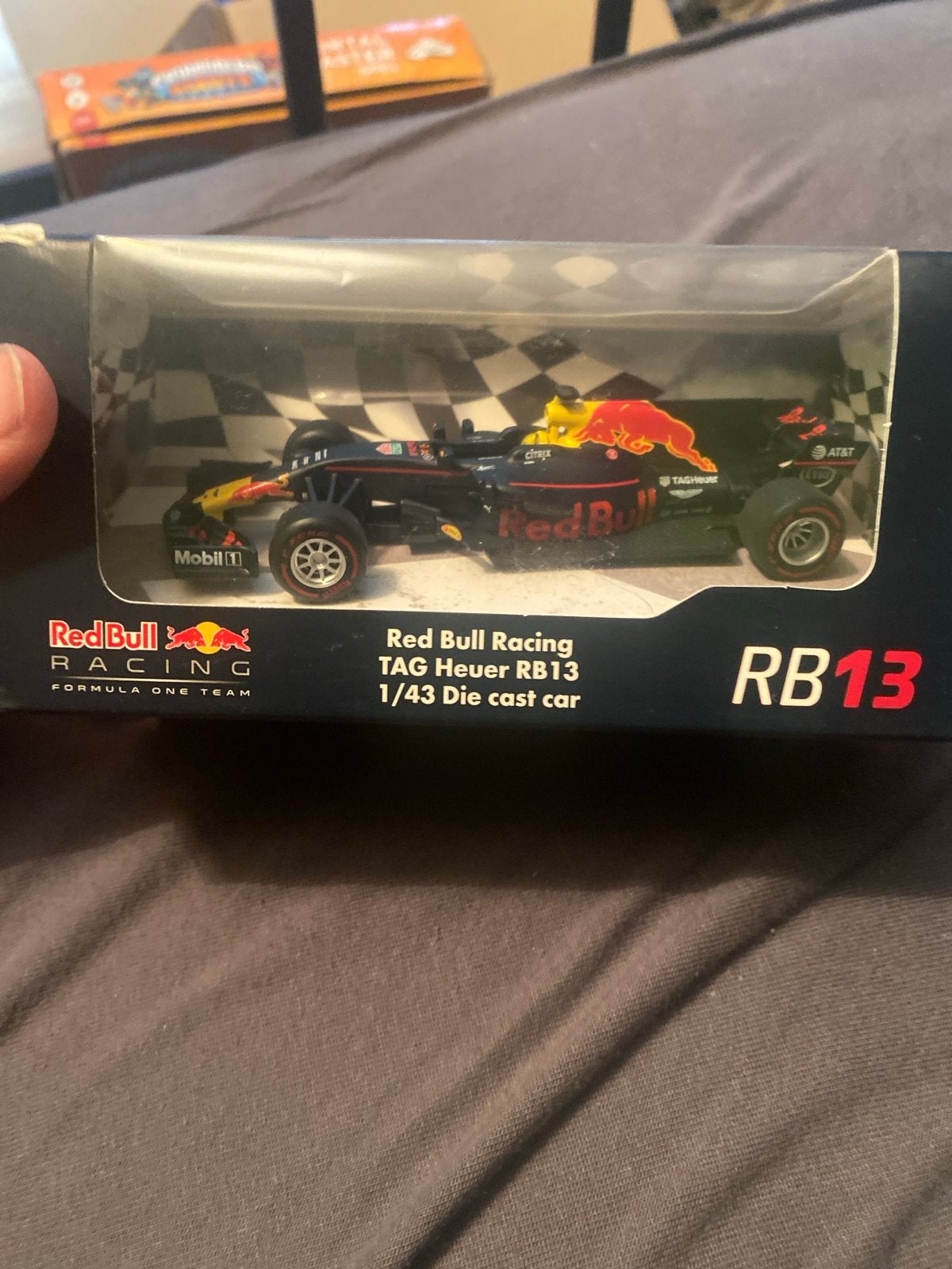 Red Bull Racing F1 RB13 modelauto 1:43 - Nieuw in doos, Ophalen, Nieuw, Auto, Overige merken