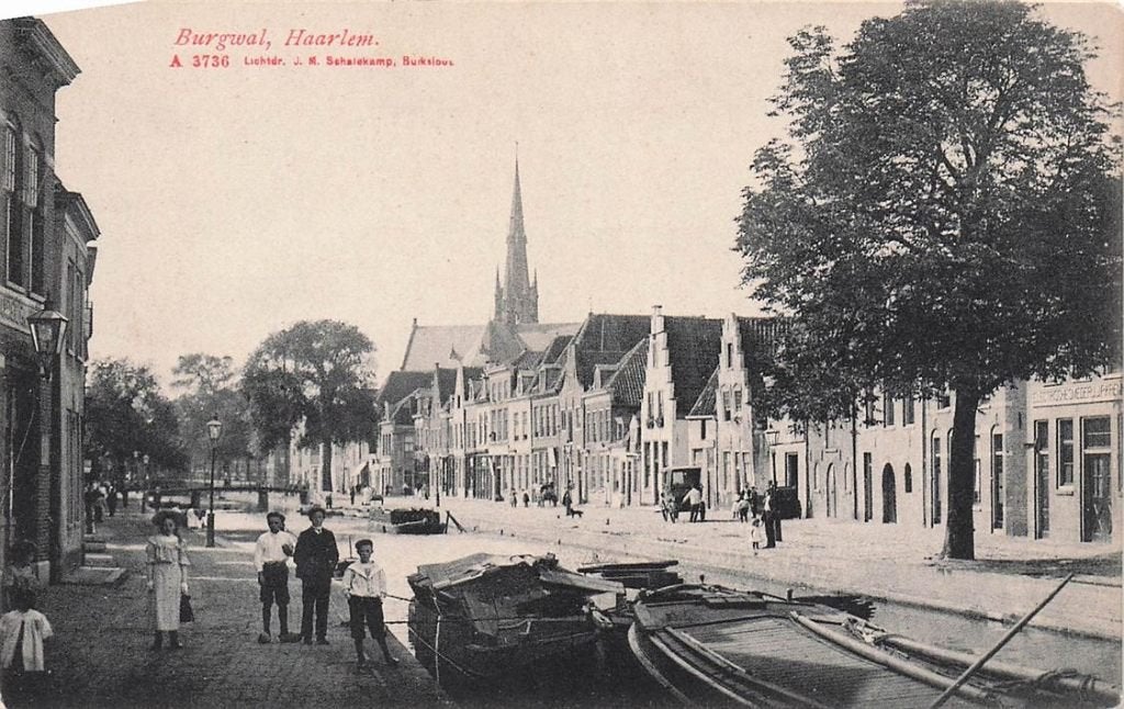 703-135-029 Burgwal Haarlem, Ophalen of Verzenden, Voor 1920, Noord-Holland
