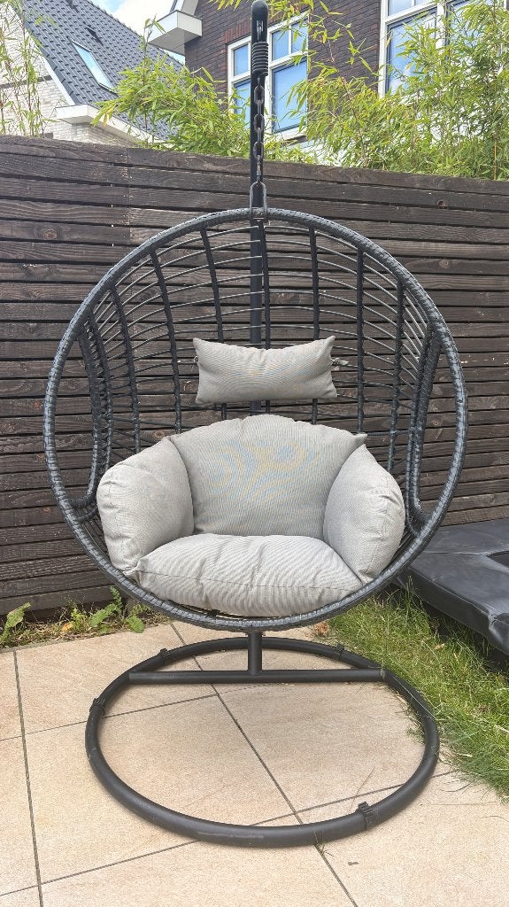 Hangstoel ei tuinstoel, Ophalen, Zo goed als nieuw, Hout