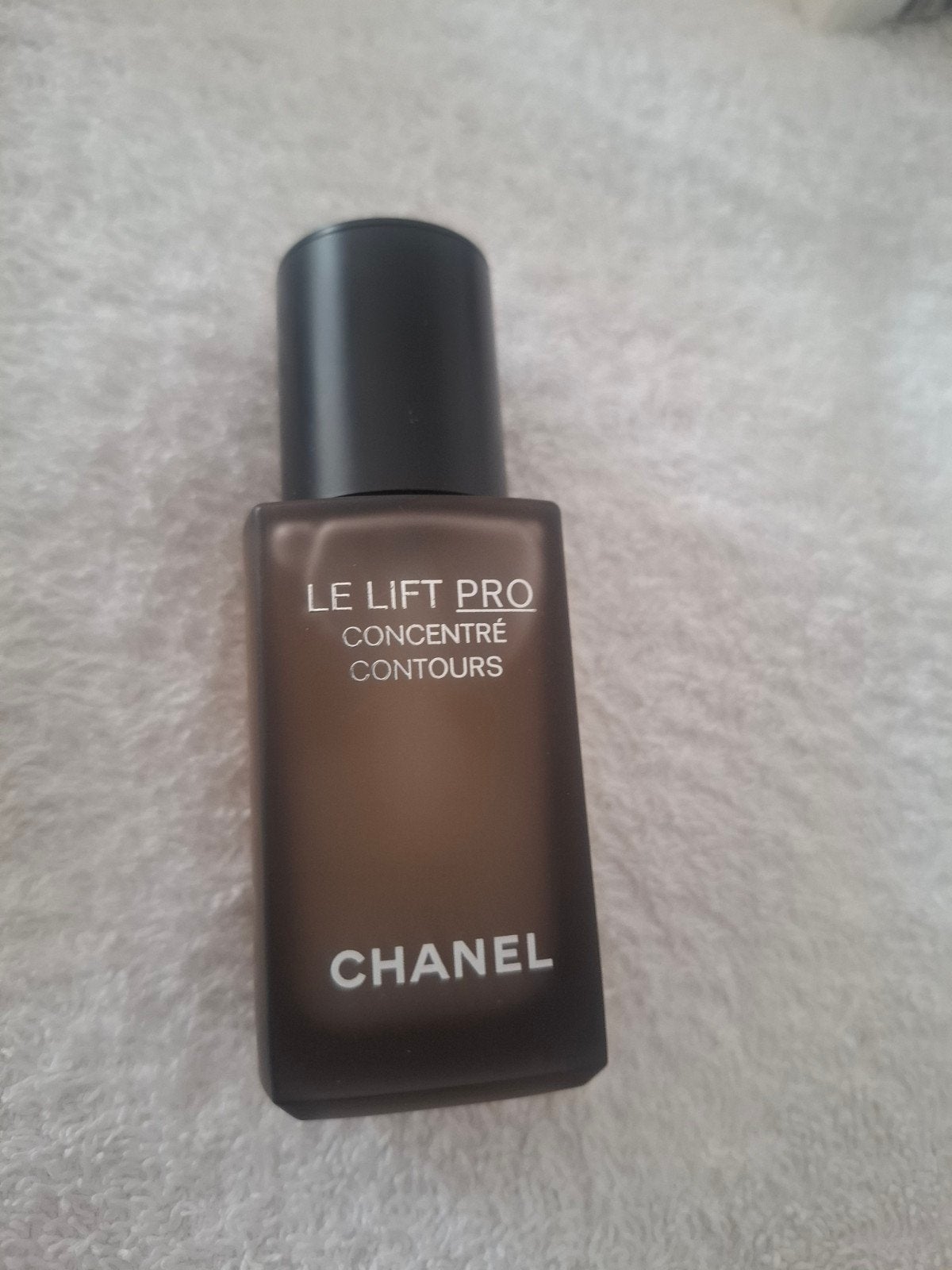 Chanel Le Lift Pro Concentré Contours Serum, Sieraden, Tassen en Uiterlijk, Uiterlijk | Gezichtsverzorging, Ophalen of Verzenden
