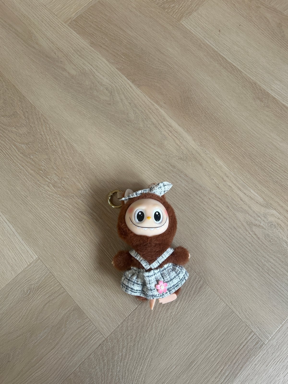 Namaak Labubu knuffel sleutelhanger met geruite jurk, Ophalen, Overige merken, Overige karakters, Overige typen