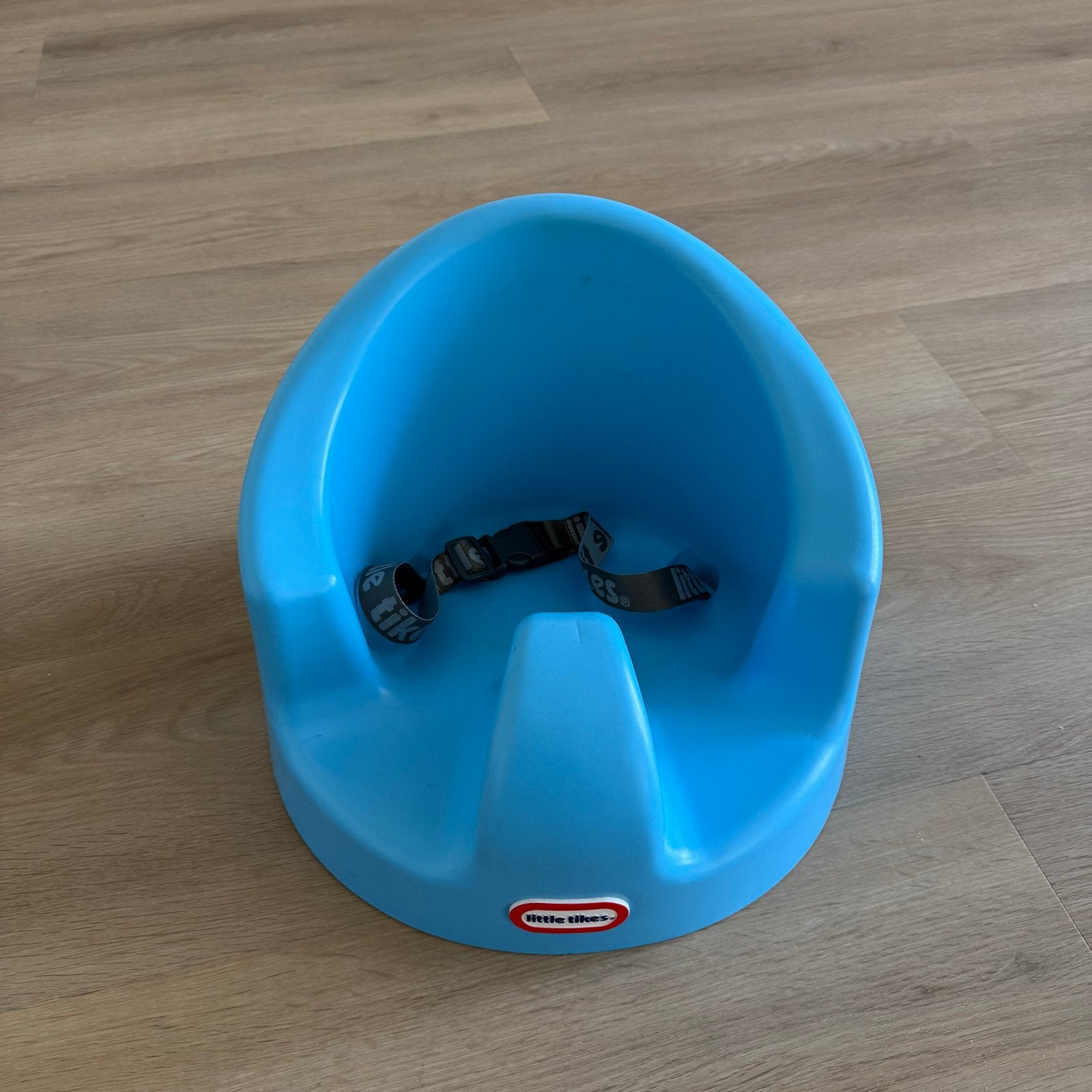 Little Tikes Baby Stoel - Blauw met Gordel, Kinderen en Baby's, Kinderstoelen, Ophalen of Verzenden, Gebruikt, Overige typen, Gordel(s)