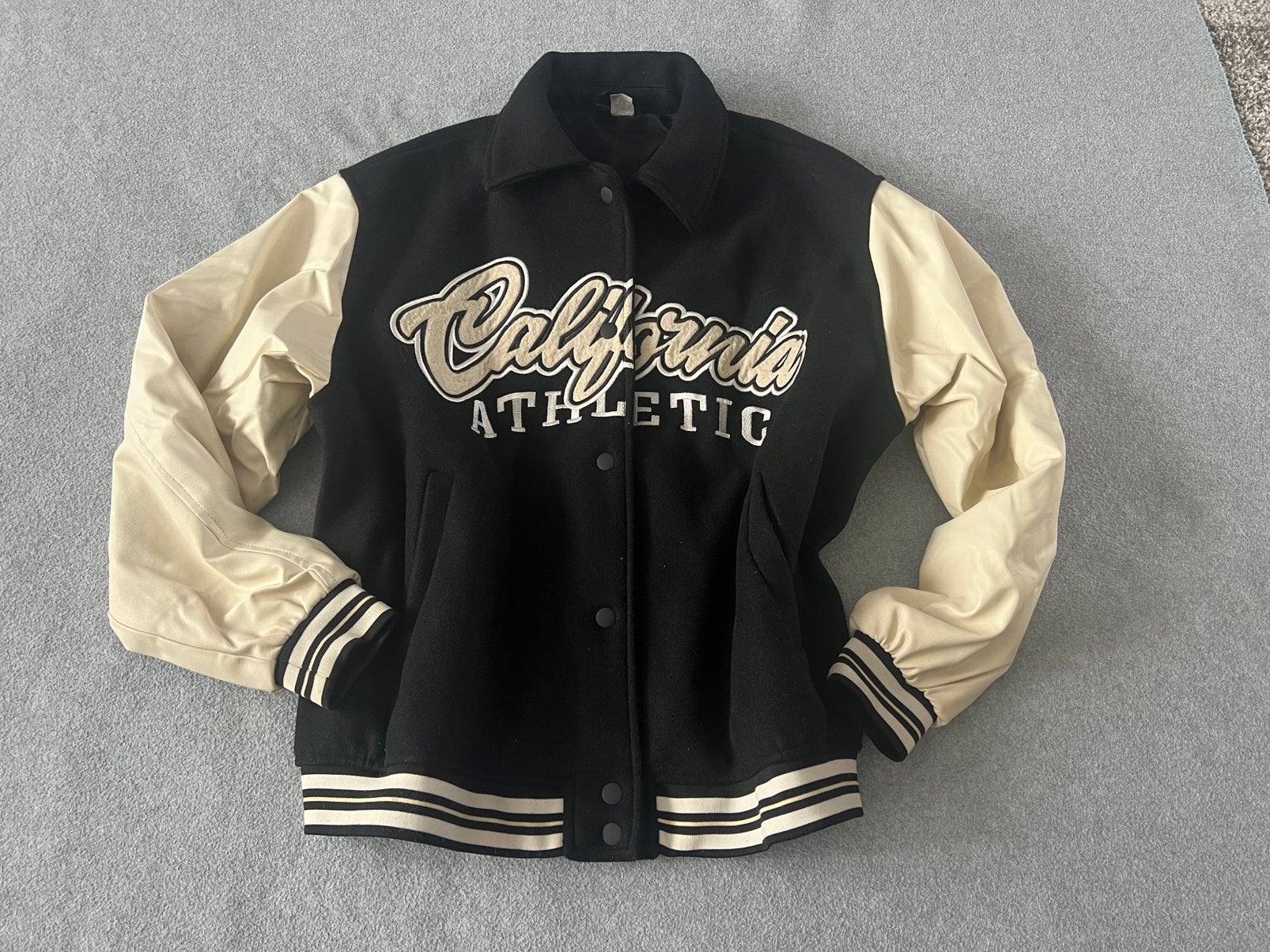 Maat M baseball jas dames , nieuwstaat, Kleding | Dames, Jassen | Zomer, Ophalen of Verzenden, Zo goed als nieuw, Maat 38/40 (M)