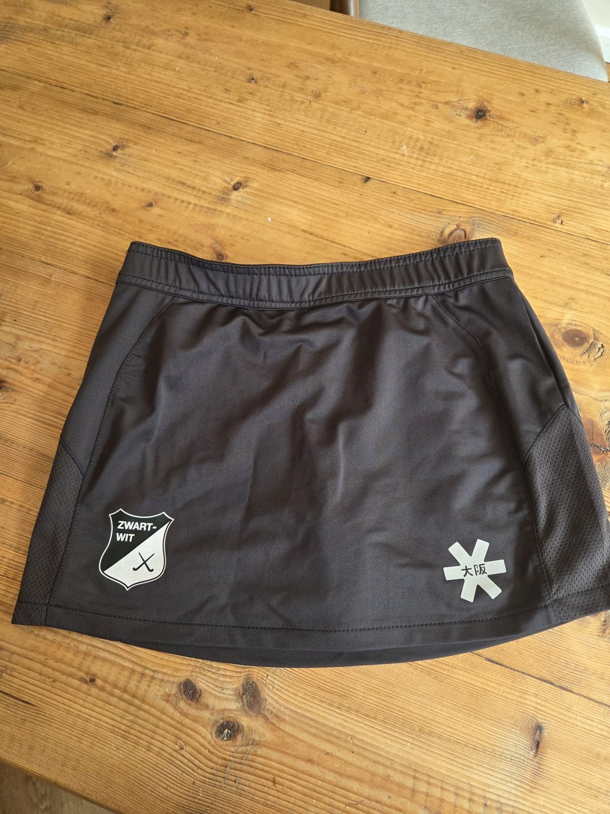Hockeyrok en sokken HC Zwart Wit Breda maat S, Ophalen of Verzenden, Zo goed als nieuw, Kleding