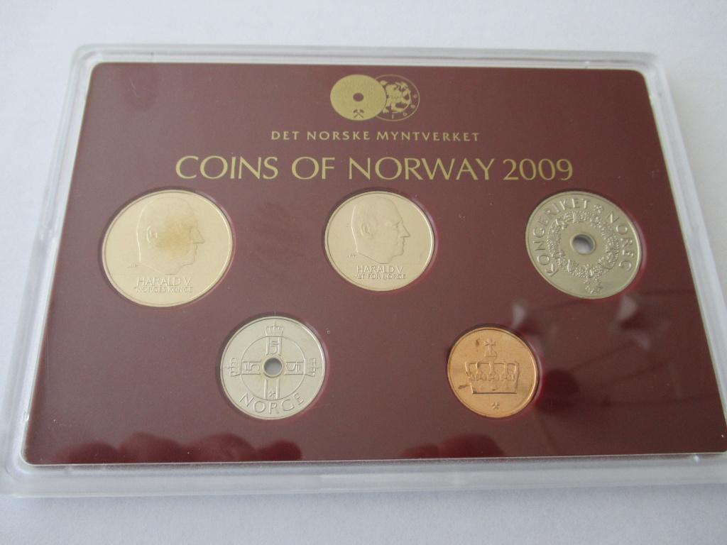 Jaarset Noorwegen 2009 unc, Ophalen of Verzenden, Overige landen, Setje