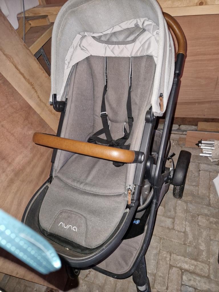 Nuna kinderwagen., Ophalen, Gebruikt, Overige merken, Verstelbare rugleuning