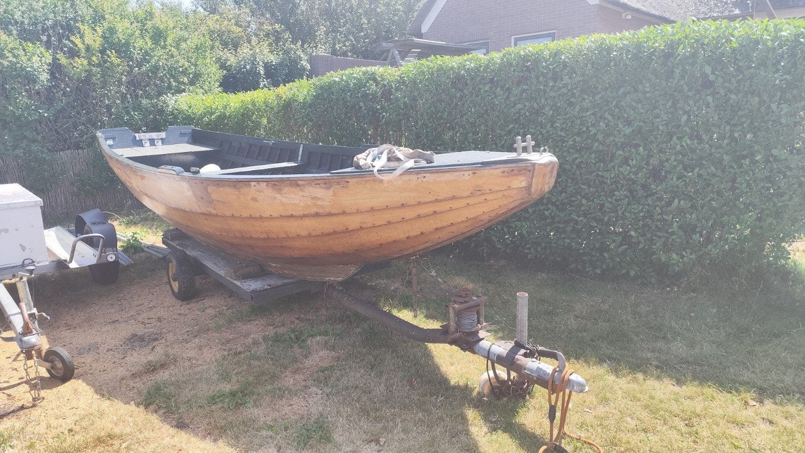 Helderse vlet met onderstel en Yamaha buitenboordmotor, Watersport en Boten, Gebruikt, Buitenboordmotor, 5 m, Hout