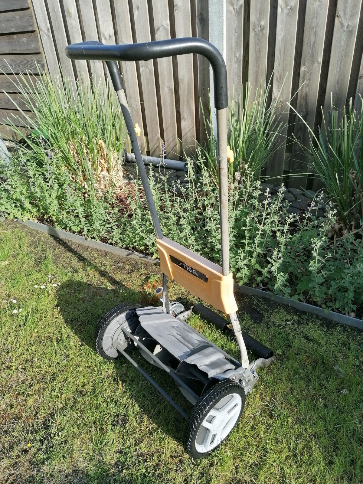 STIGA SCM 440 FS Grasmaaier Gazonmaaier Maaier Aluminium, Tuin en Terras, Grasmaaiers, Ophalen, Handgrasmaaier, Stiga, Zo goed als nieuw