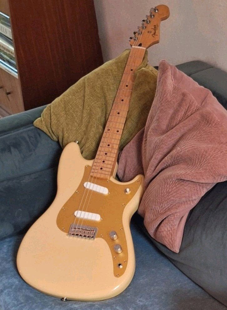 Fender Duo-Sonic Desset sand, Ophalen, Zo goed als nieuw, Solid body, Fender