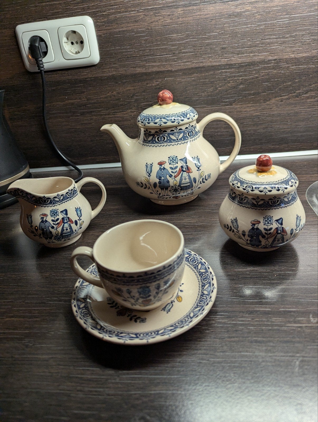 Hearts & Flowers Thee/Koffieservies Johnson Bros, Ophalen, Gebruikt, Overige merken, Keramiek