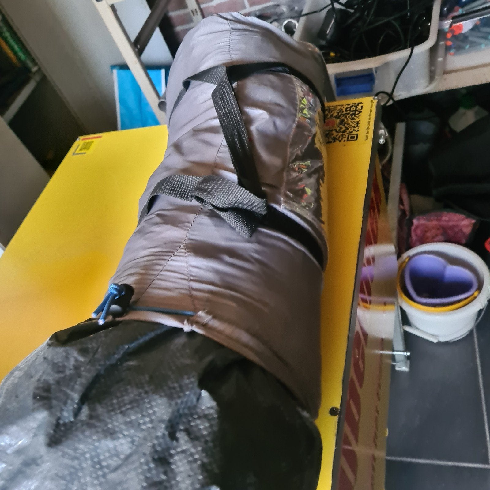2 tenten iglo 2 en baby tent kiwi, Caravans en Kamperen, Tenten, Ophalen of Verzenden, Tot en met 2