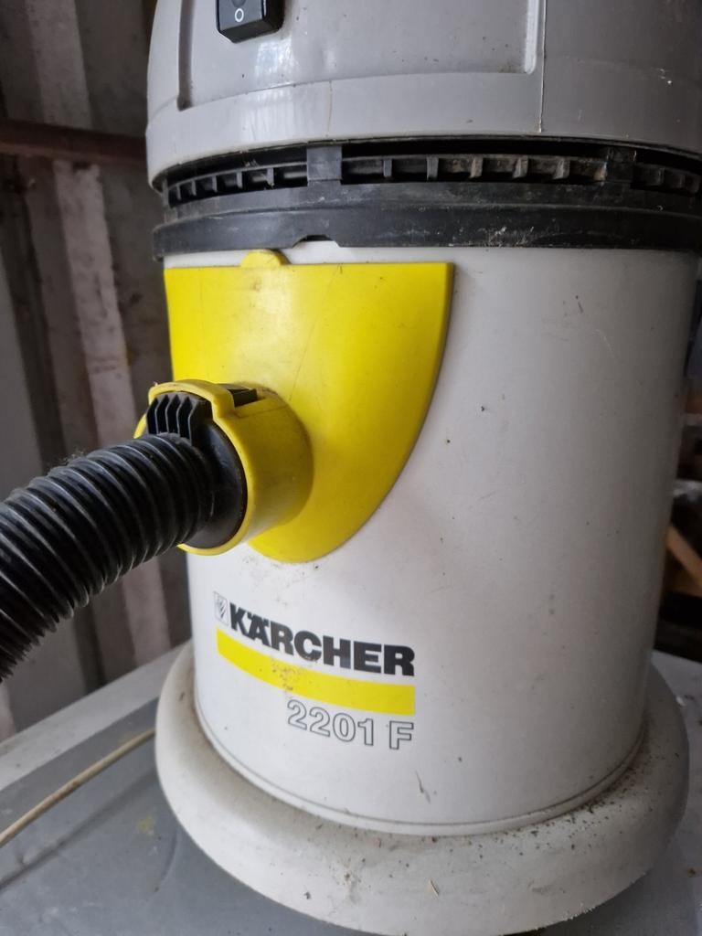 Kärcher 2201 F Waterstofzuiger - Gebruikt, Witgoed en Apparatuur, Stofzuigers, Gebruikt, Waterstofzuiger, Minder dan 1200 watt