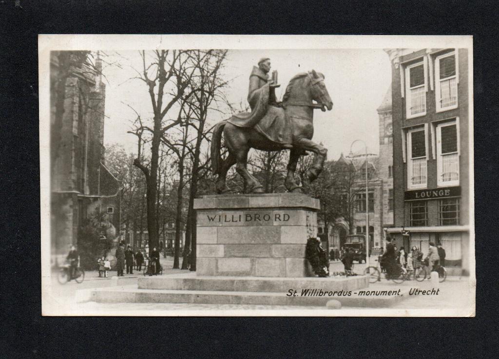 Utrecht, 1948. St. Willibrordus Monument., Ophalen of Verzenden, 1940 tot 1960, Gelopen, Utrecht