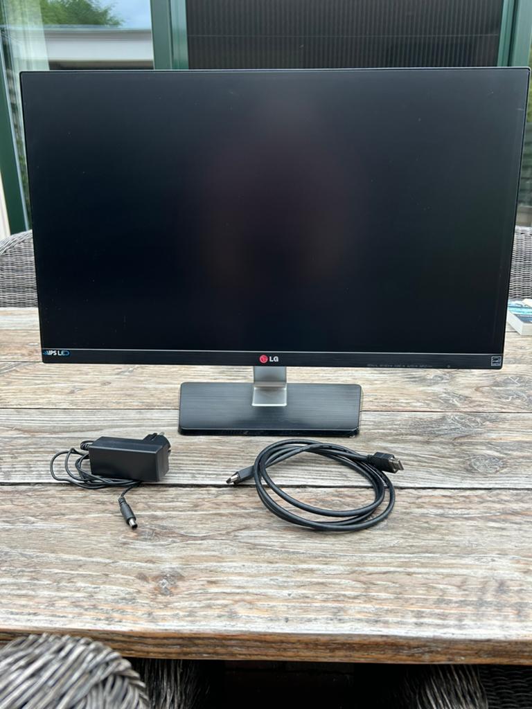 27 inch monitor van LG, Ophalen, Gebruikt, IPS, HDMI