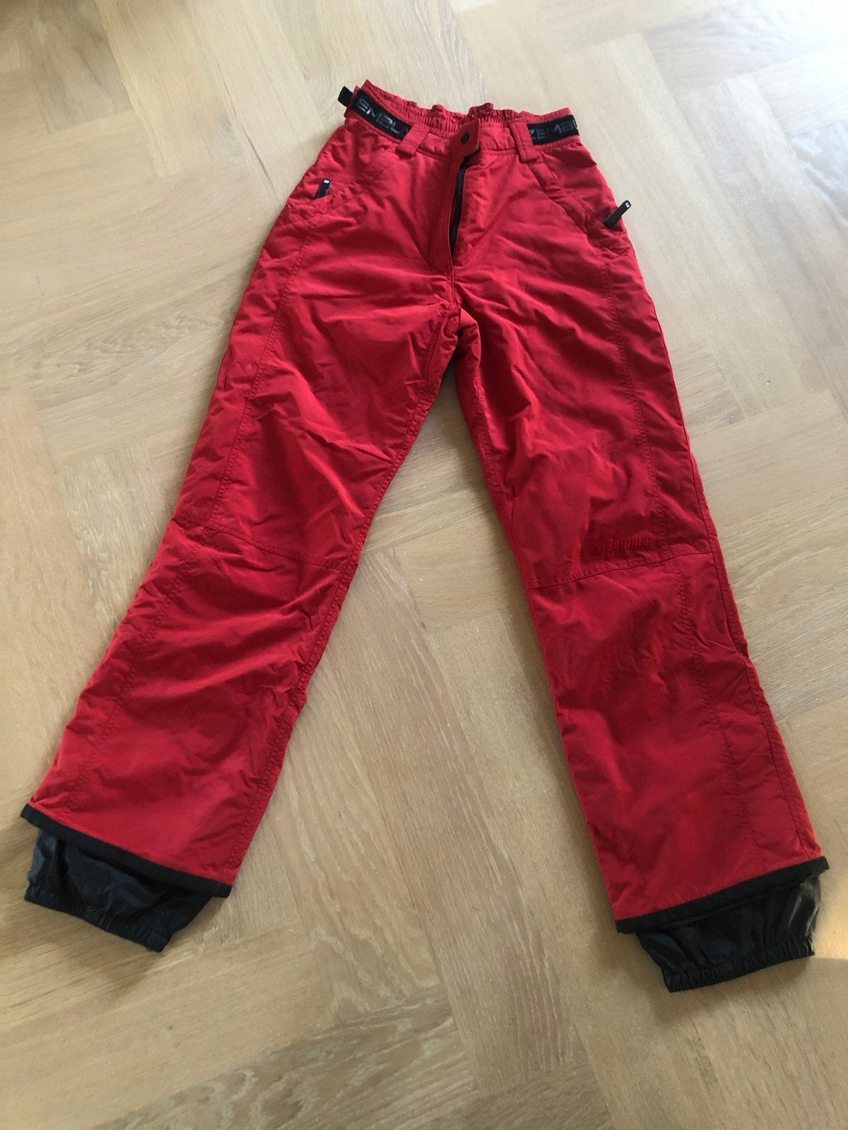 Rode skibroek - Maat 38, Kleding | Dames, Ophalen of Verzenden, Gedragen, Maat 38/40 (M), Broek