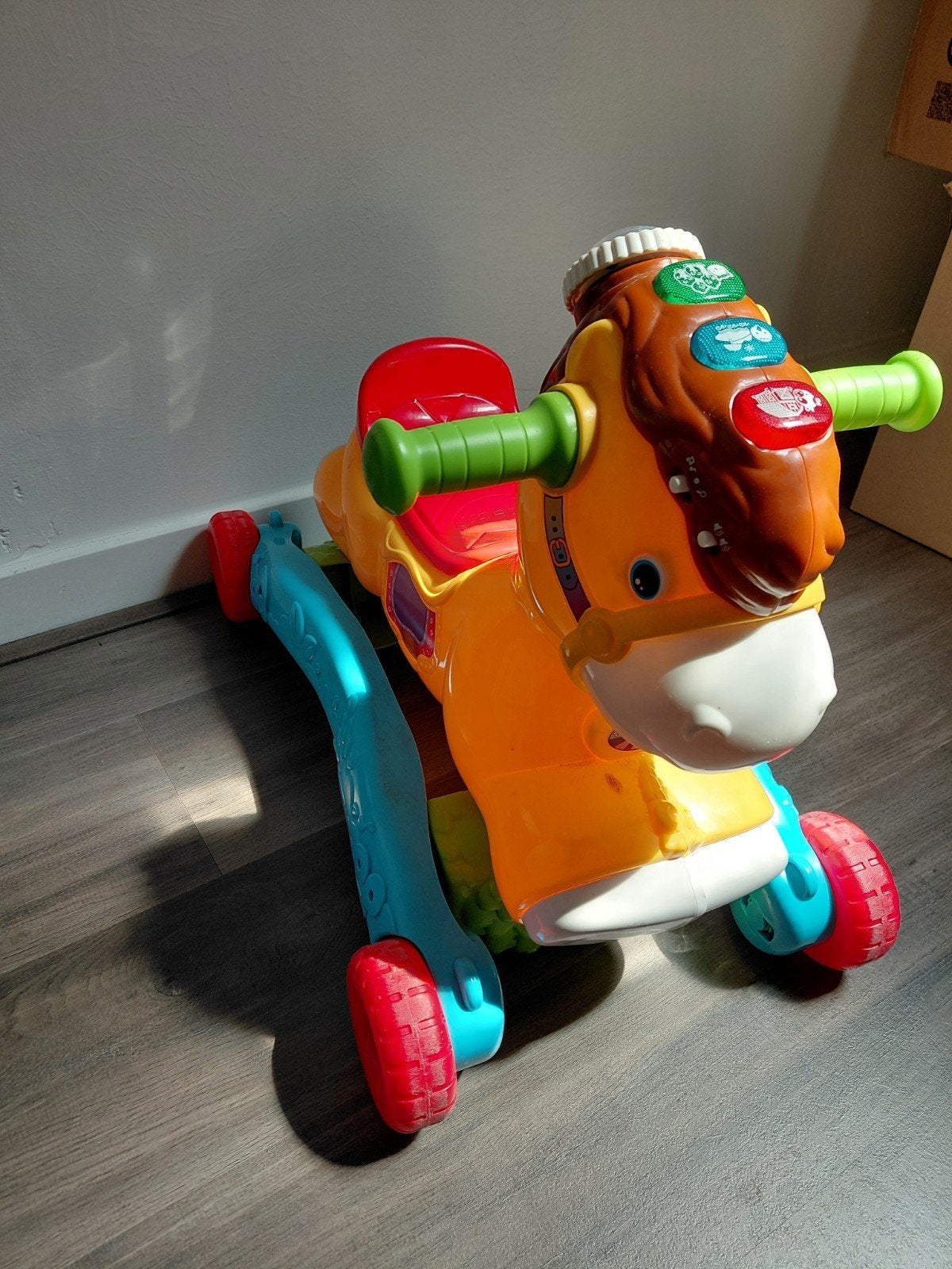 VTech 2-in-1 Hobbelpaard en Loopwagen, Ophalen