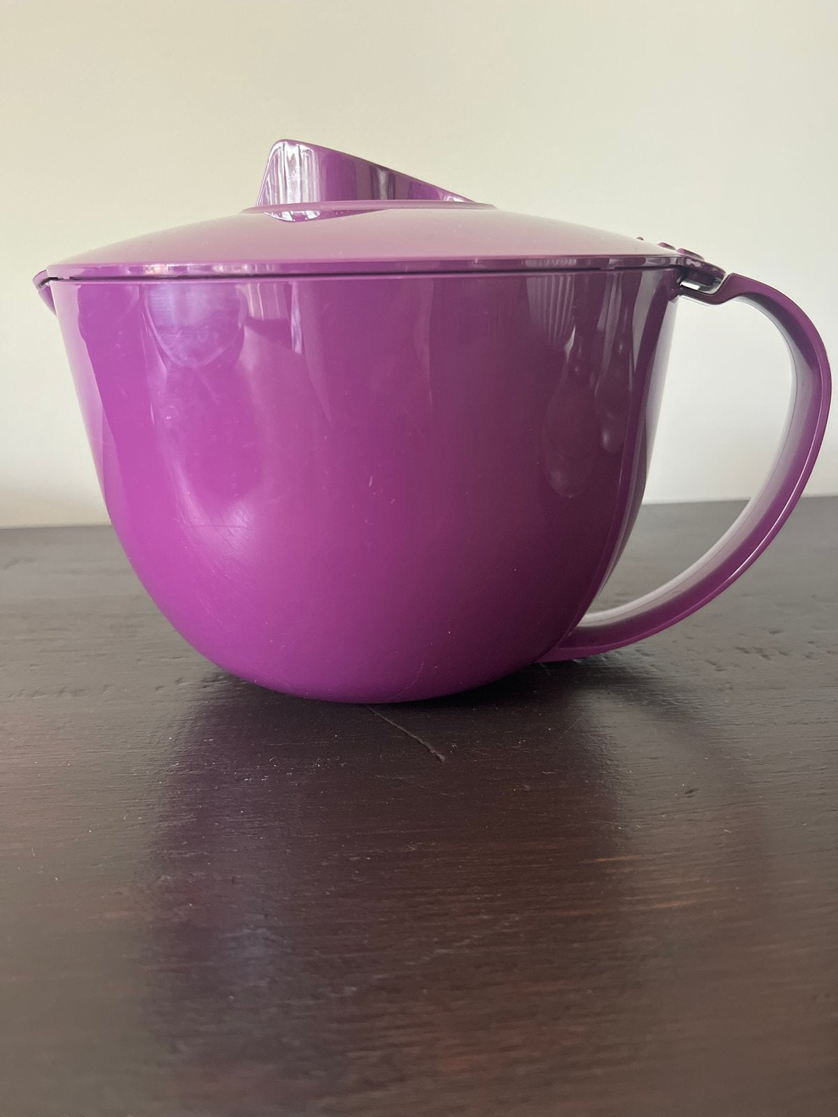 Tupperware Micro cook 1.0L paarse kom met deksel, Paars, Ophalen of Verzenden, Zo goed als nieuw, Bak of Kom