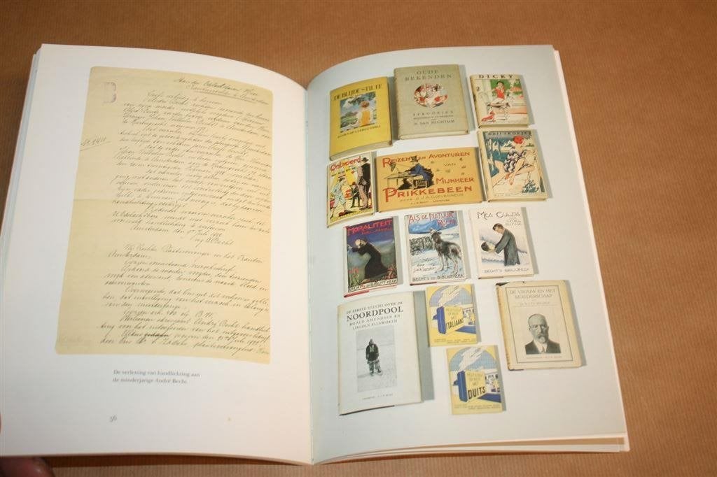 100 jaar H.J.W. Becht uitgever,1892-1992, Ophalen of Verzenden, Gelezen