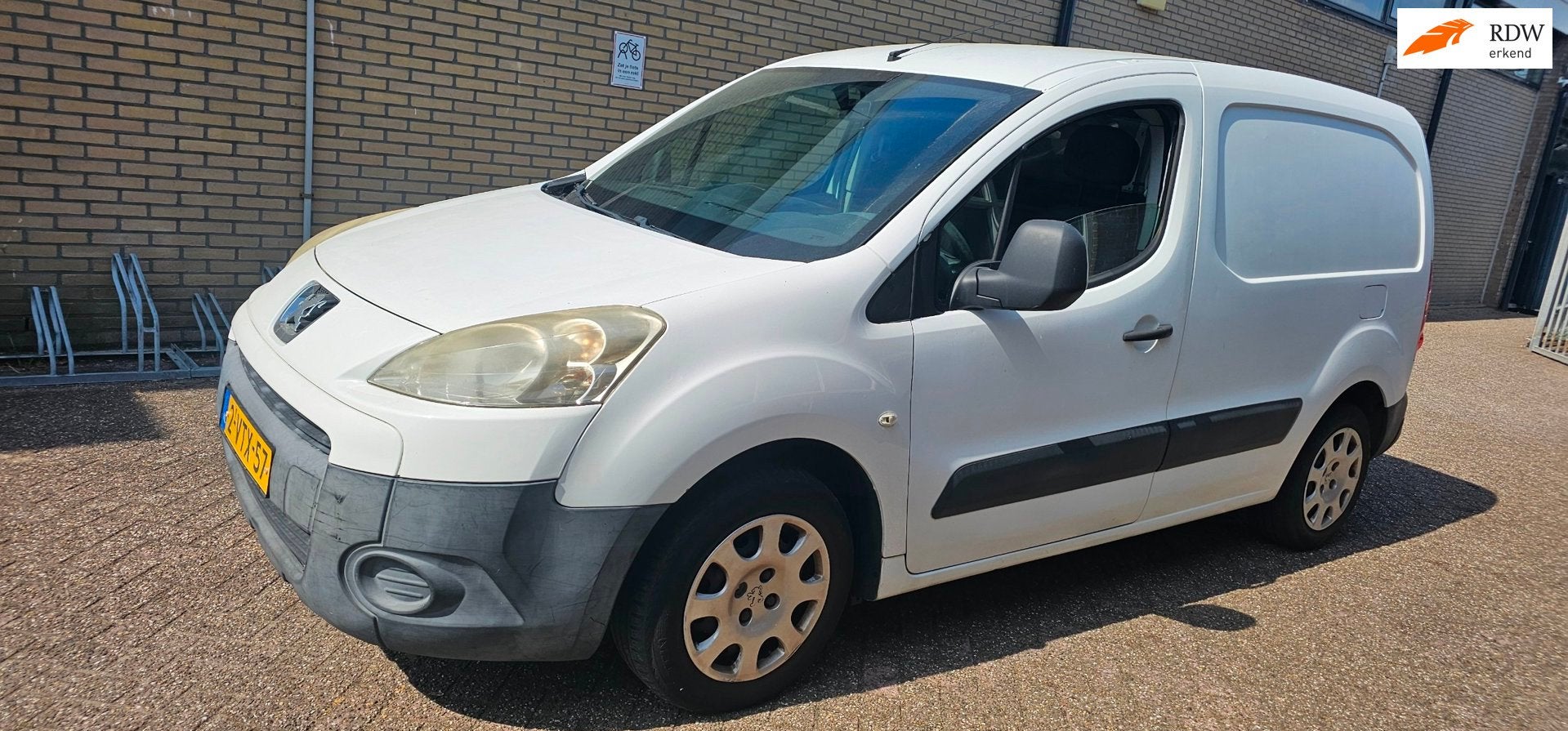 Peugeot Partner 120 1.6 e-HDI L1 XT Profit + lage kms airco, Voorwielaandrijving, Euro 5, Gebruikt, Origineel Nederlands