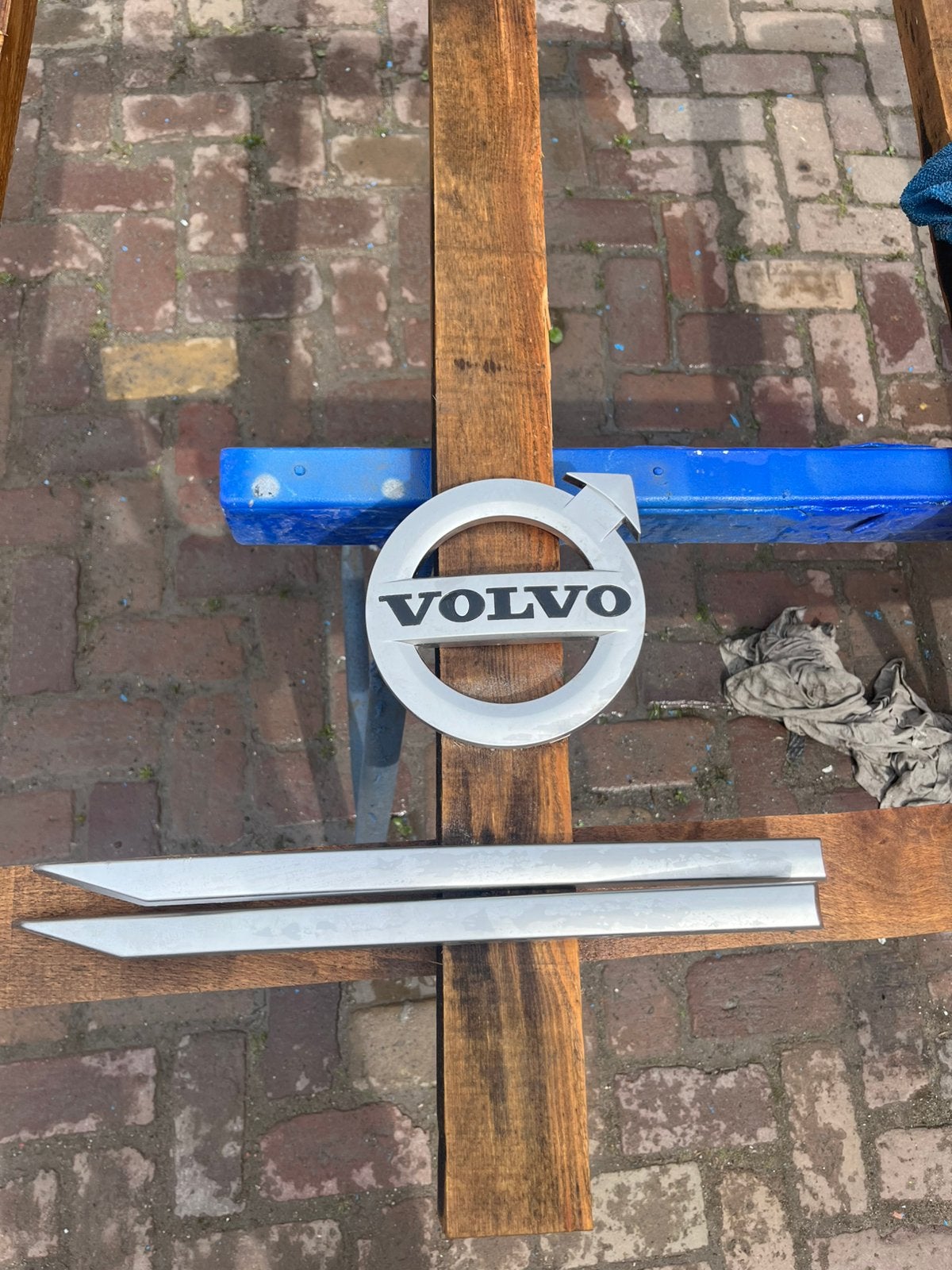 Volvo logo, Ophalen of Verzenden