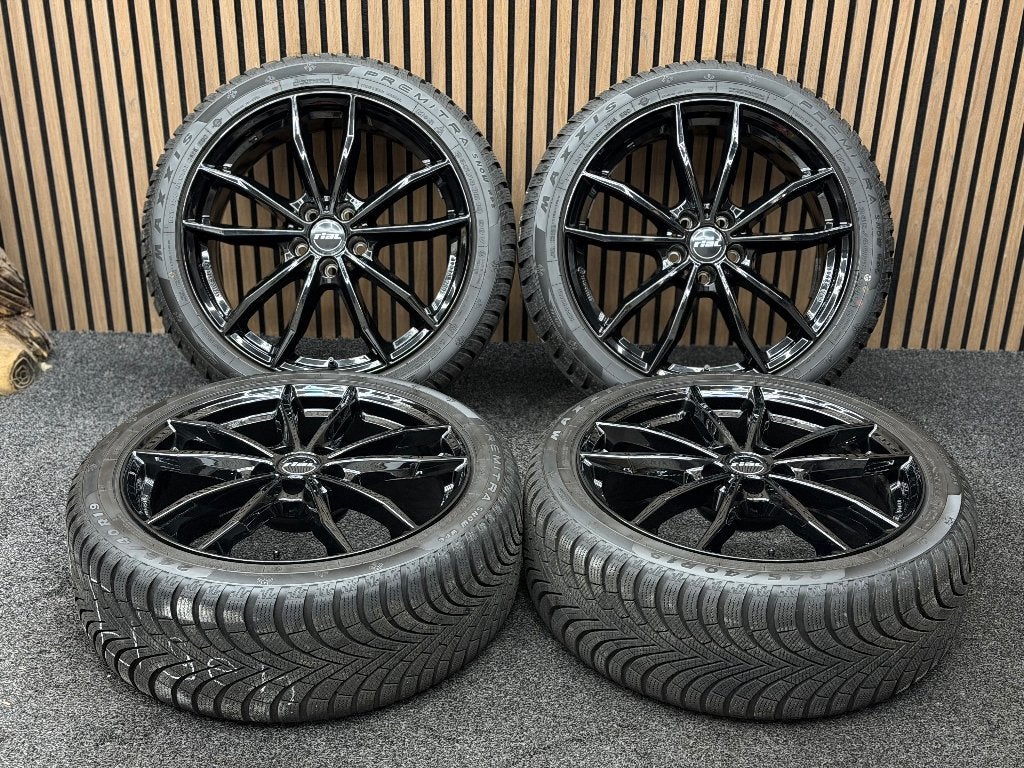 WINTER! 19 inch Rial X12 - Cupra Formentor 5x112 ET39 Maxxis, 245 mm, ., Banden en Velgen, Nieuw