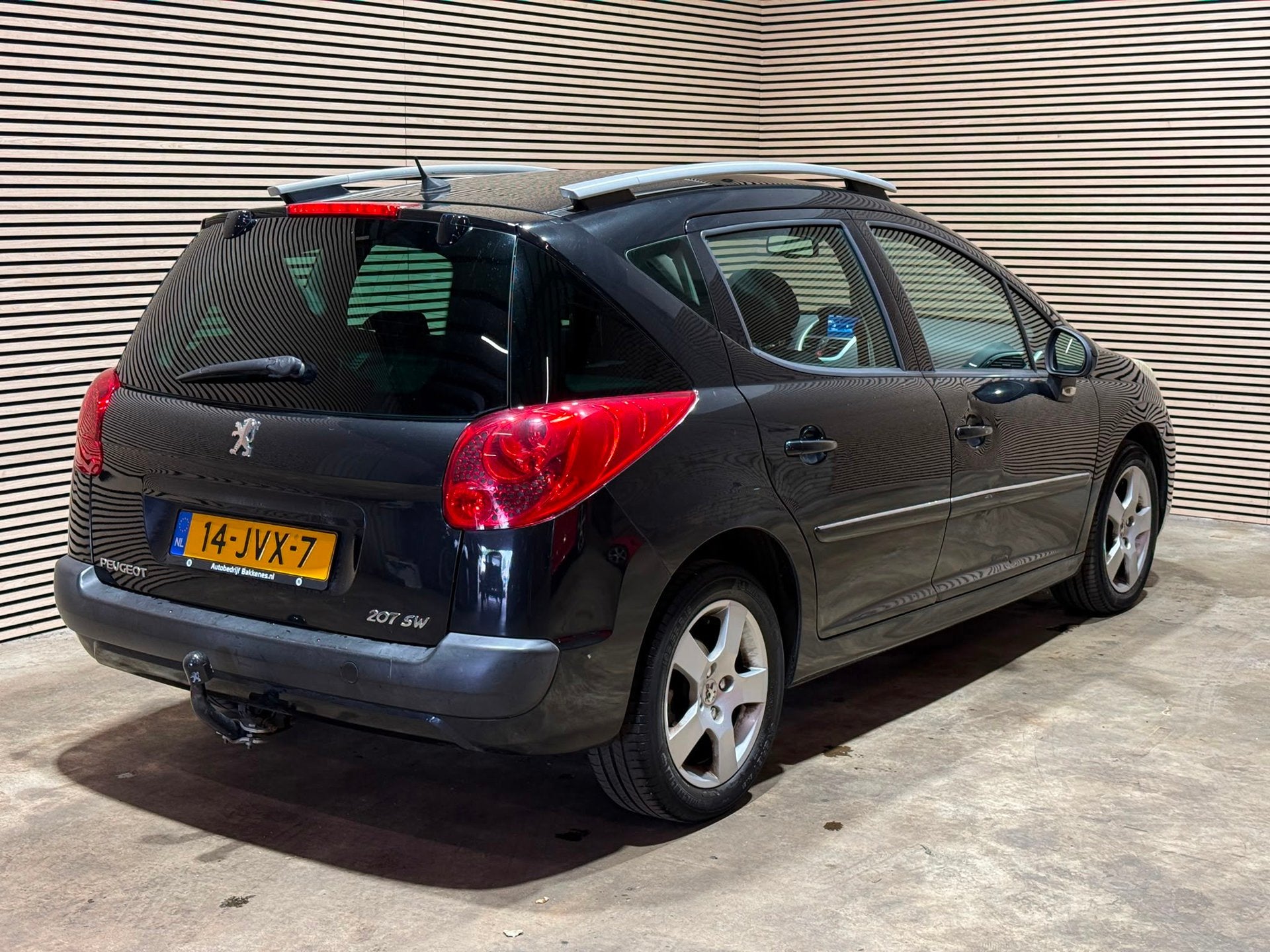 Peugeot 207 SW 1.6 VTi Première | Airco | Cruise | Trekhaak, Voorwielaandrijving, Euro 5, Stof, Gebruikt