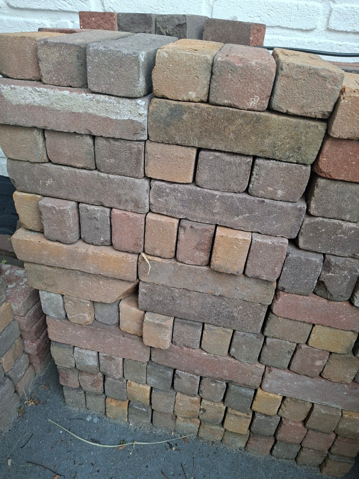 Te koop gebakken klinkers waalformaat., Ophalen, Gebruikt, Bakstenen