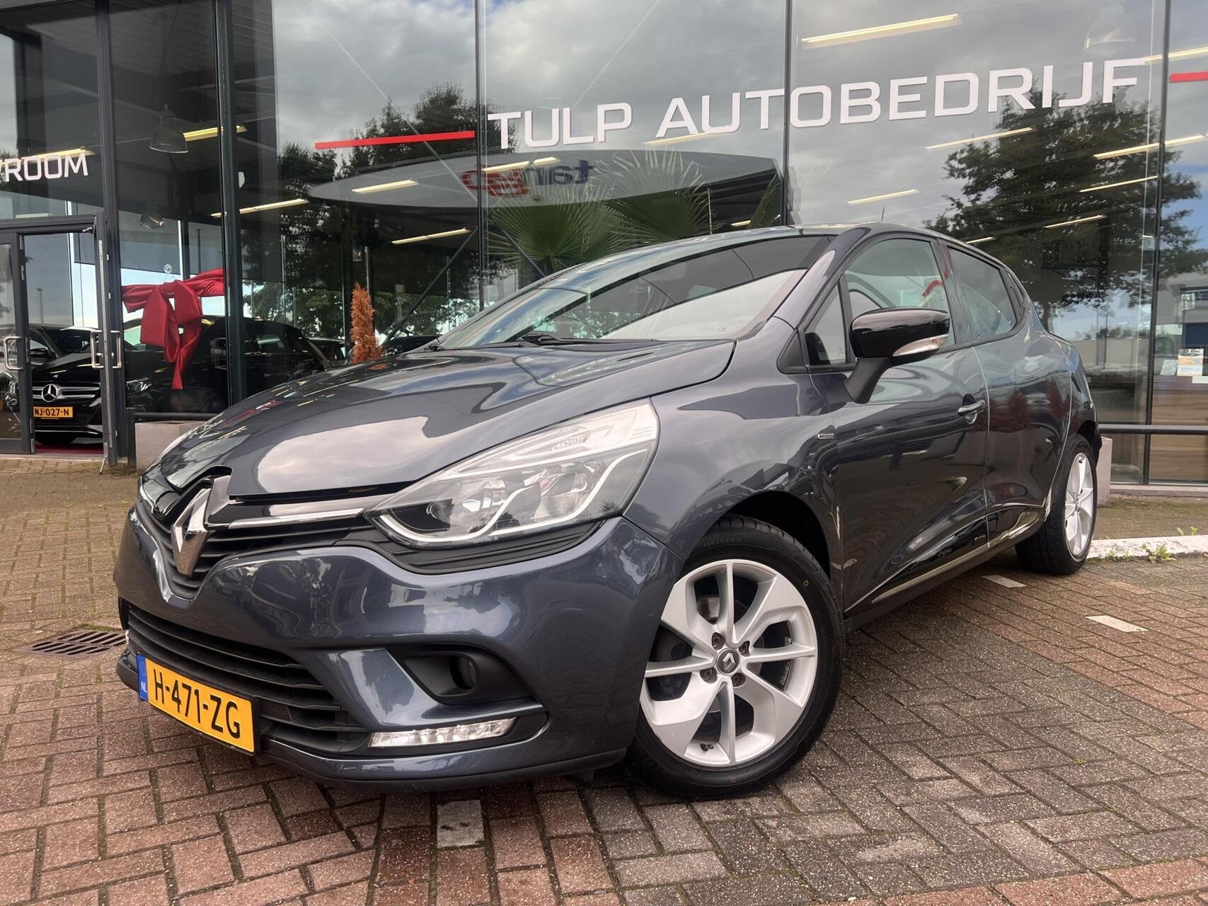 Renault Clio 0.9 TCe Limited Airco Cruise Nwe Ketting NAP, Voorwielaandrijving, 898 cc, Stof, Gebruikt