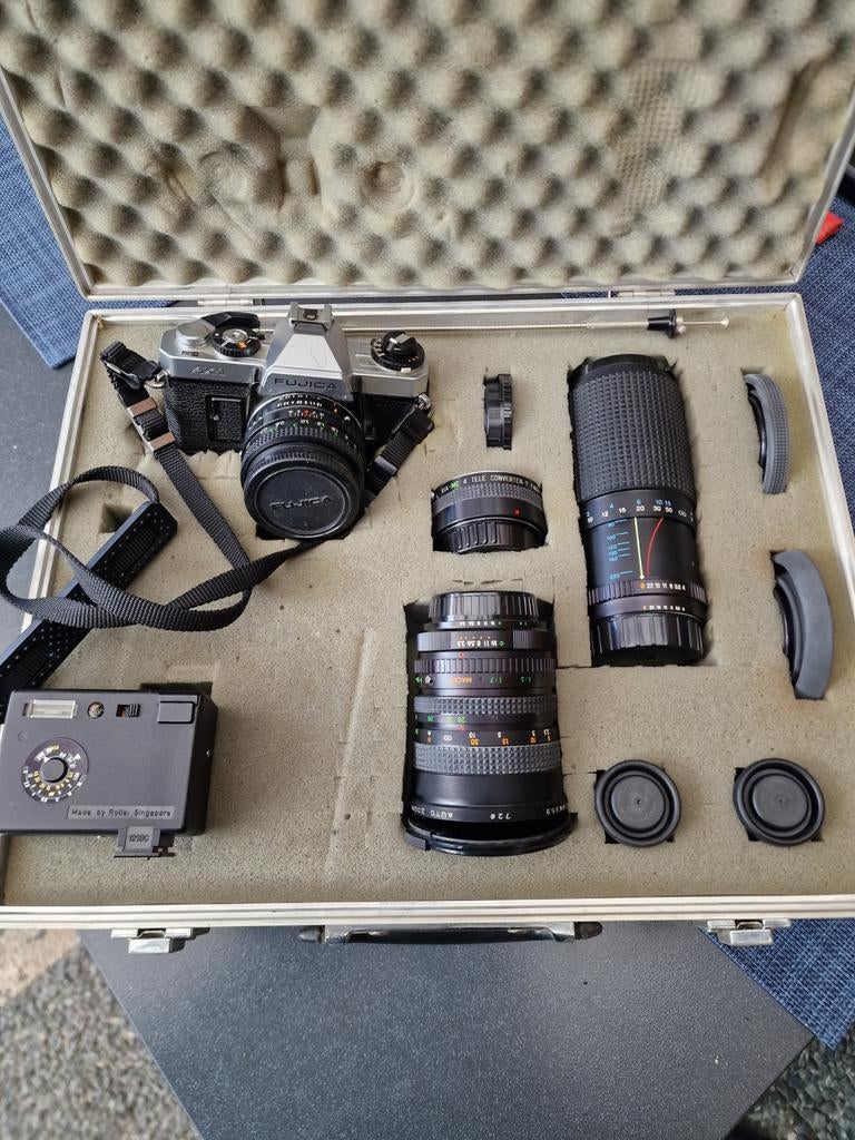 Fujica fotocamera inclusief lenzen en origineel koffer, Ophalen