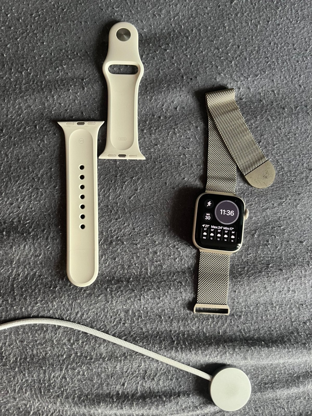 Apple Watch SE 3 40 mm Starlight - 99% batterijconditie