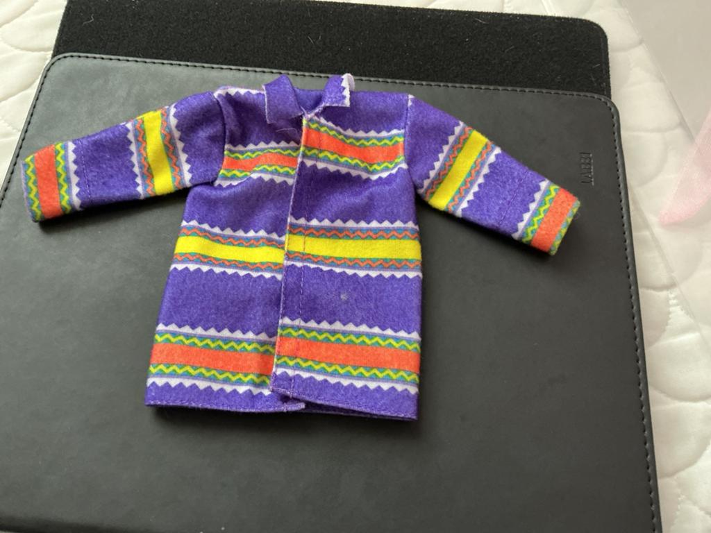 Vintage Barbie Ken Benetton Jasje 1990, Verzamelen, Poppen, Ophalen of Verzenden, Zo goed als nieuw