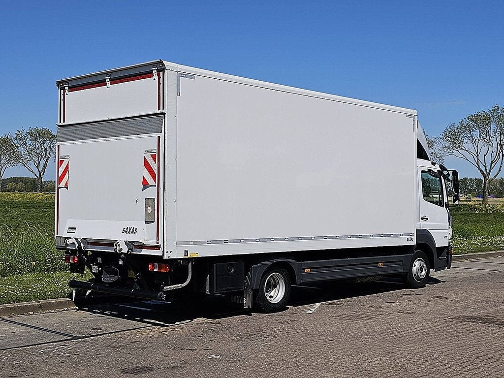 MERCEDES-BENZ ATEGO 818 airco lift 3 seats, Auto's, Automaat, Euro 6, Wit, Mercedes-Benz