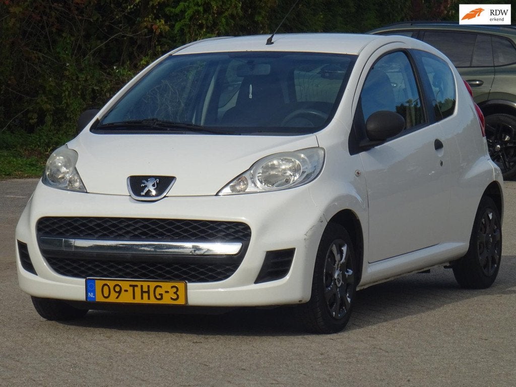 Peugeot 107 1.0-12V XR BJ2012 NAP/AIRCO/APK 05-06-2027, Voorwielaandrijving, Euro 5, Gebruikt, 4 stoelen