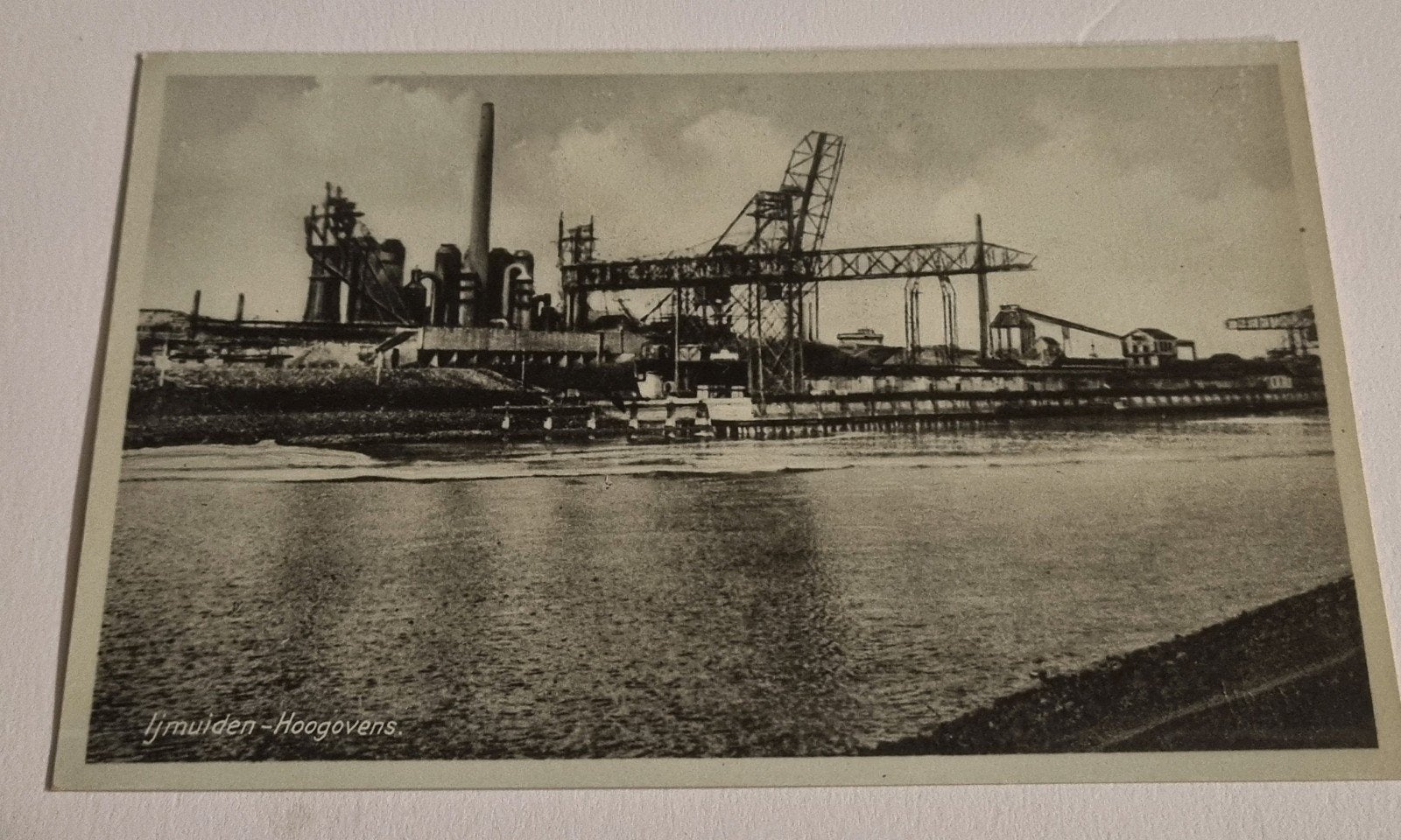 IJmuiden - Hoogovens (zwart-wit), Ophalen of Verzenden, 1940 tot 1960, Noord-Holland