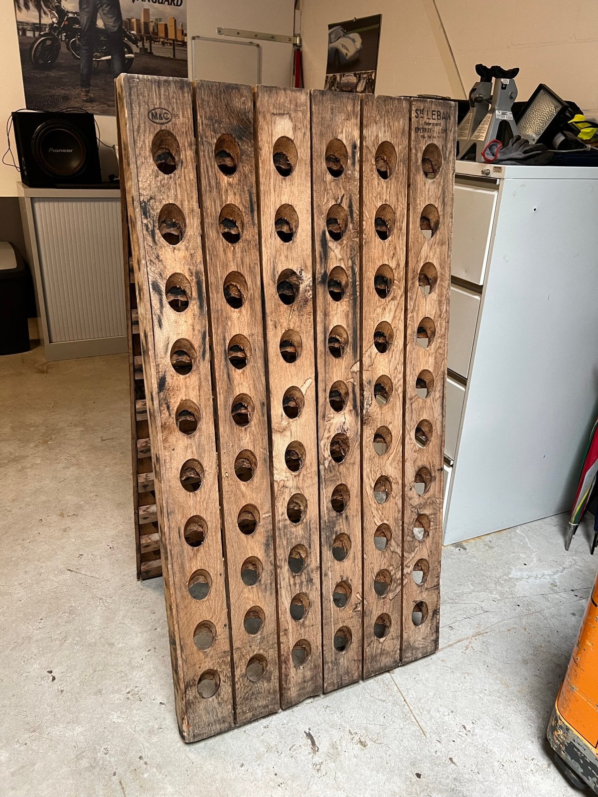 Vintage houten wijnrek / flessenrek van STÉ LEBAN, Ophalen, Gebruikt, 75 – 100, Mulder Car Company