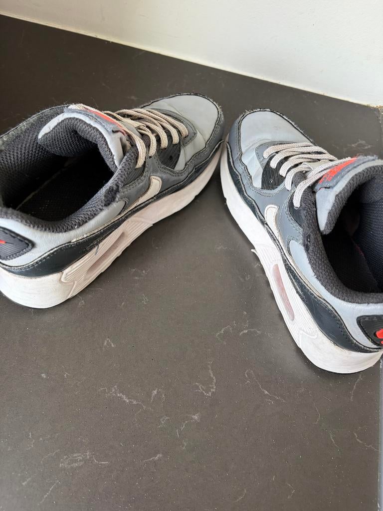 Nike Air Max 90 EasyOn Sportschoenen - Grijs/Zwart, Kinderen en Baby's, Kinderkleding | Schoenen en Sokken, Ophalen, Gebruikt