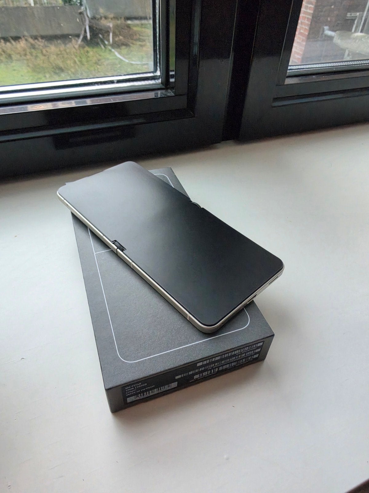 Samsung Galaxy Z Flip 8 | 256gb | Nieuw | incl. Factuur