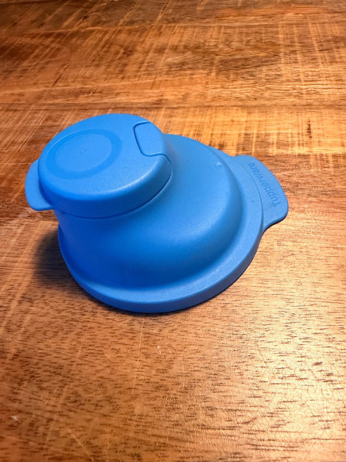 Tupperware deksel met tuit - Blauw, Blauw, Overige typen, Ophalen of Verzenden, Zo goed als nieuw