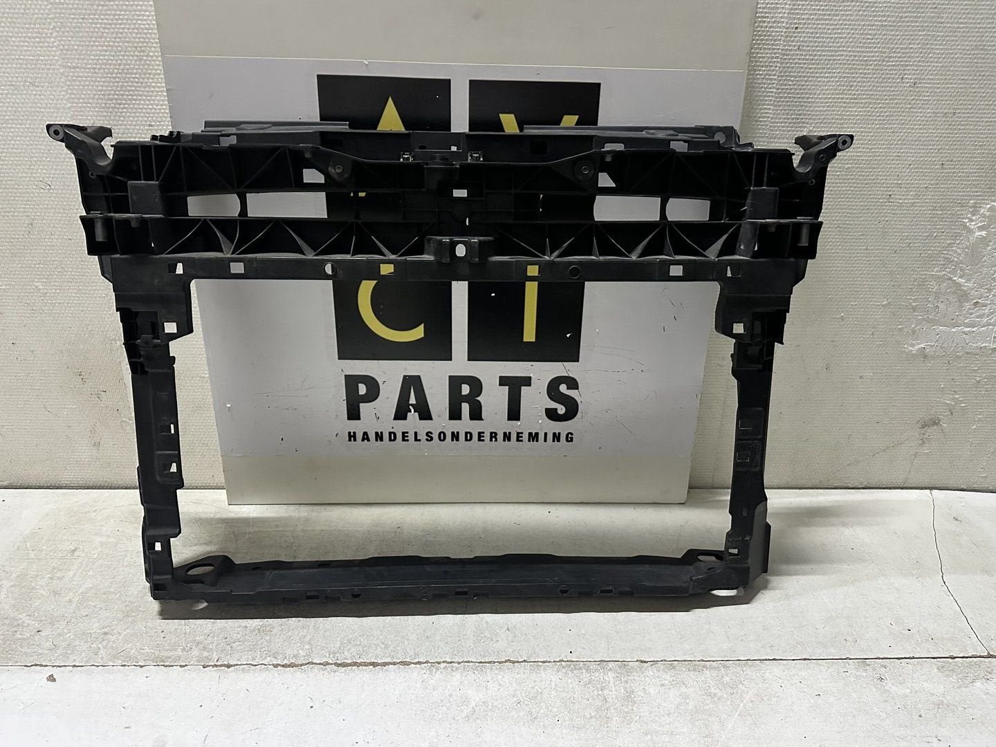 Cupra Formentor  voorfront 5FF805588A ORIGINEEL, Gebruikt, -, Overige automerken, -
